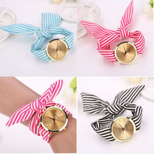 Load image into Gallery viewer, GEMIXI Fashion Women Watches Students Fashion Floral Cloth Quartz Bracelet Watch Women Relojes Mujer 2018 Dignity Ladies Watch