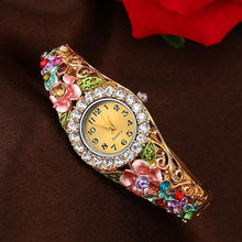 Load image into Gallery viewer, Hot hothot Sales Elegant Bangle Watch Women Crystal Flower Strap Rhinestone Dial Bracelet Quartz Watches relogio feminino jy29
